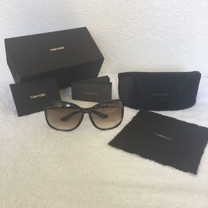 Tom Ford Raquel Oversized Sunglasses